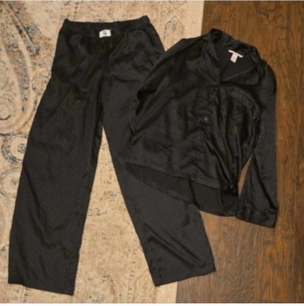 Victoria's Secret Black Pajamas Size Xs